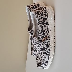 Women's Hey Dude Misty Woven Cheetah Gray Size 8